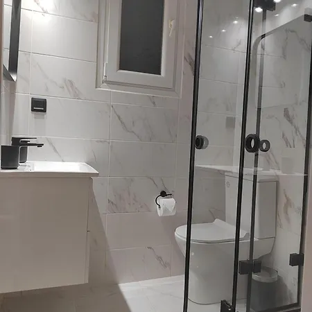 Cosy House With Garden Daire *