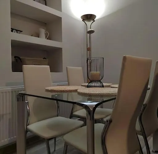 Cosy House With Garden Vólos