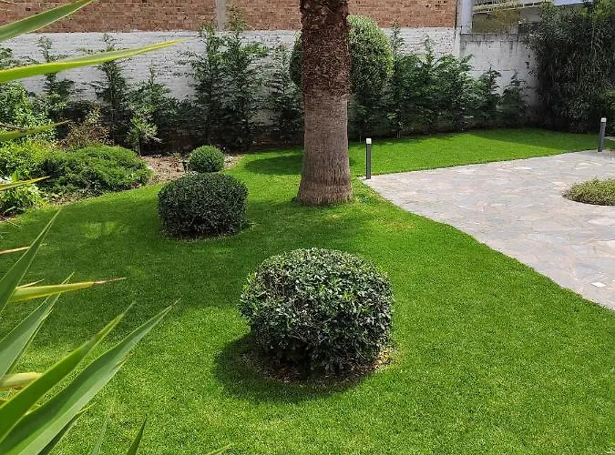 Cosy House With Garden *