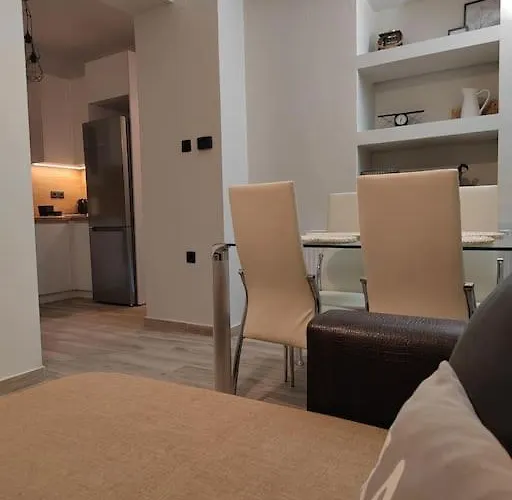 Cosy House With Garden *