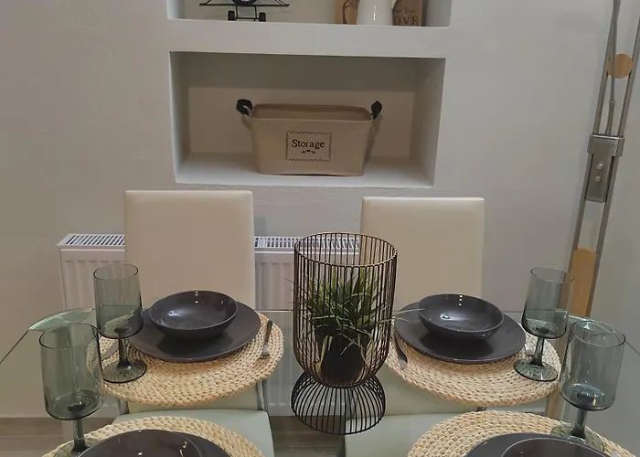 Cosy House With Garden * Vólos