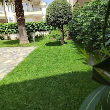 Apartment Cosy House With Garden
